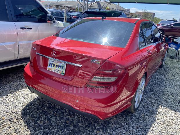 Mercedes-Benz C250 2014 Red