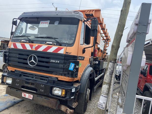 Mercedes-Benz 1922 1996 Orange