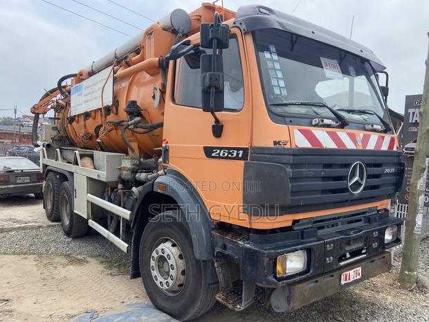 Mercedes-Benz 1922 1996 Orange