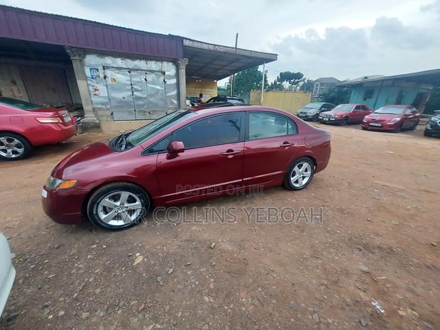 Honda Civic 2007 Red