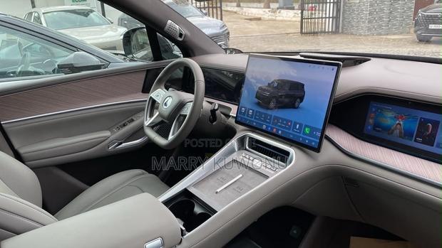 New Denza N9 2.0 Hybrid AWD 2025 Black