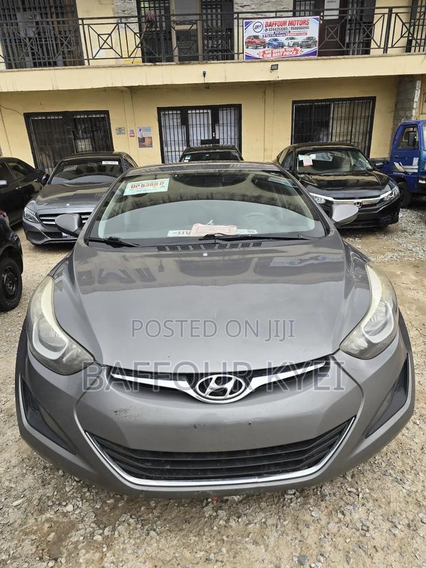Hyundai Elantra Limited 4dr Sedan (1.8L 4cyl 6A) 2015 Gray