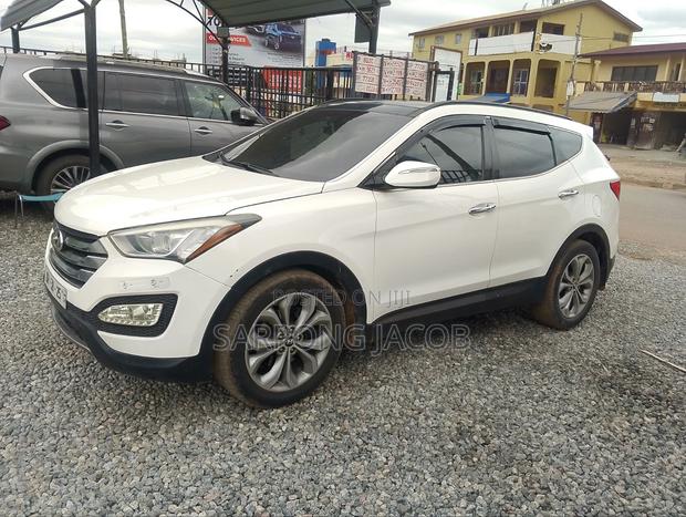 Hyundai Santa Fe 2014 White