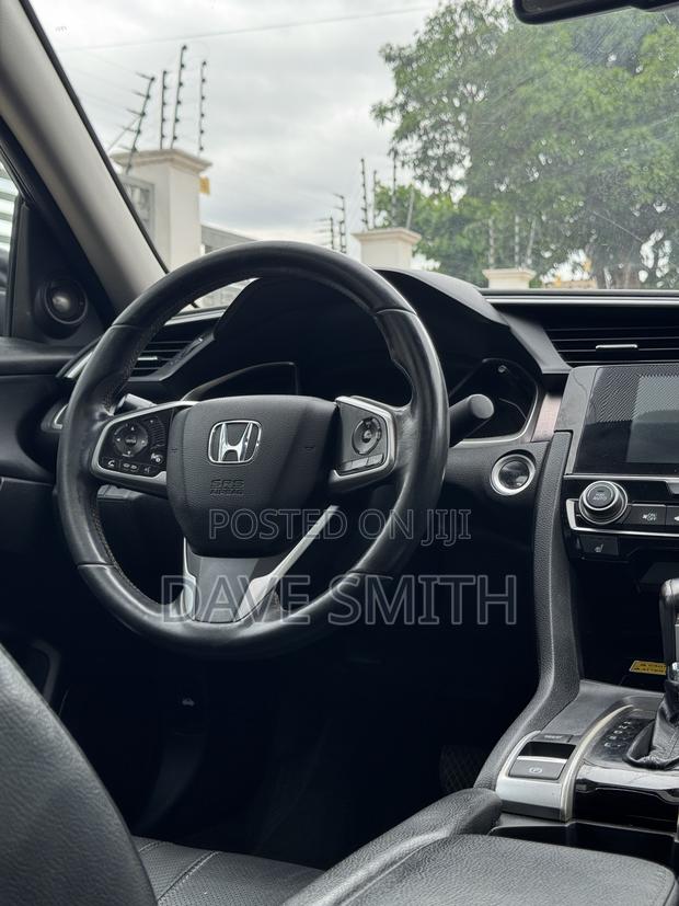 Honda Civic Touring 4dr Sedan (1.5L 4cyl) 2016 Black