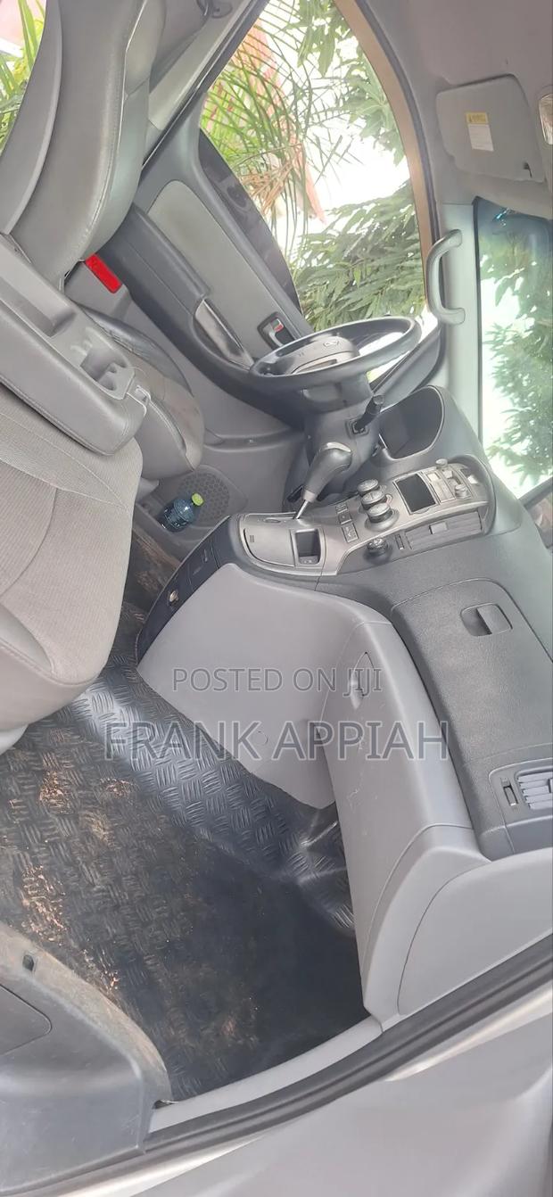 Hyundai H300 2010 Silver