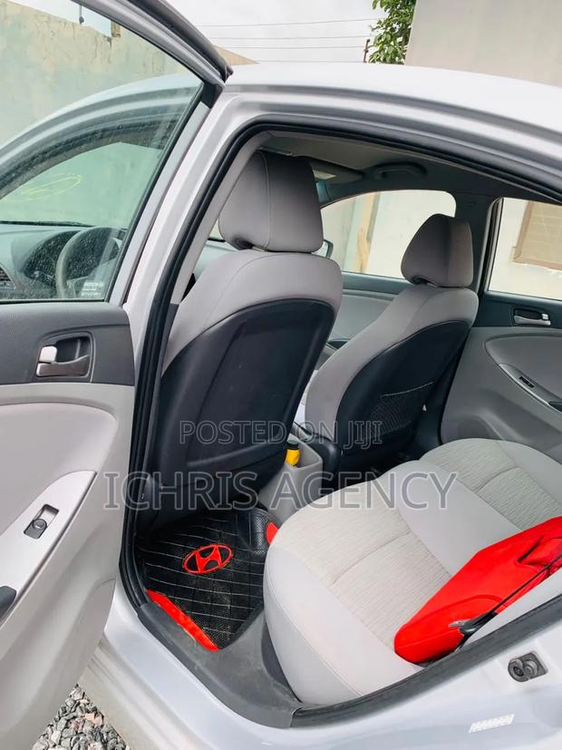 Hyundai Accent SE Sedan 2017 Gray