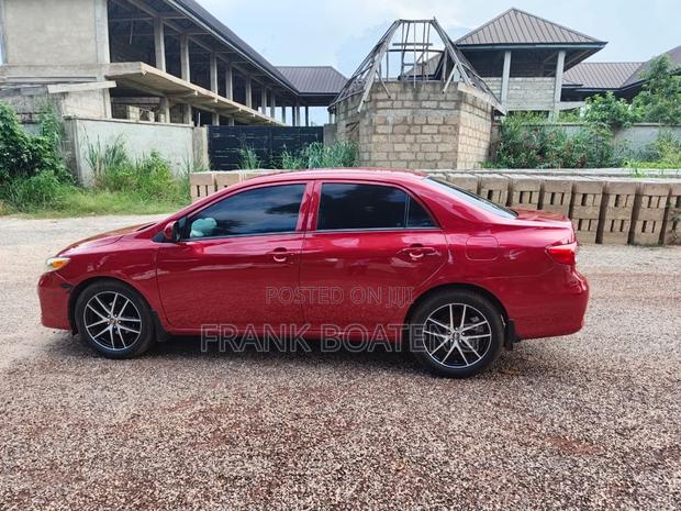 Toyota Corolla LE Special Edition 4dr Sedan (1.8L 4cyl 4A) 2013 Red