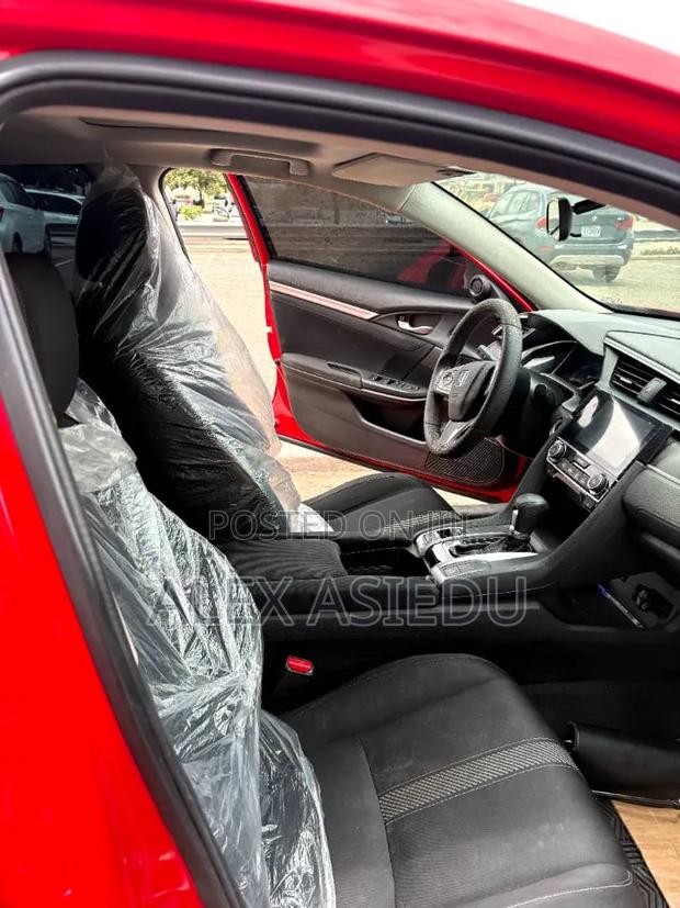 Honda Civic 2018 Red