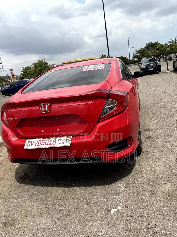 Honda Civic 2018 Red