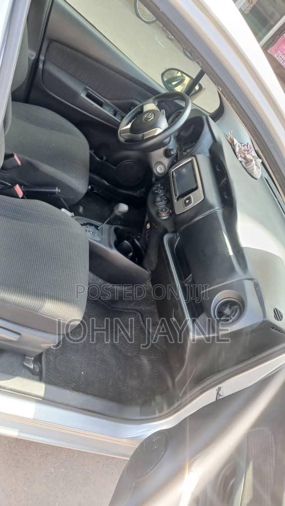 Toyota Vitz 1.0 FWD 5dr 2016 Silver