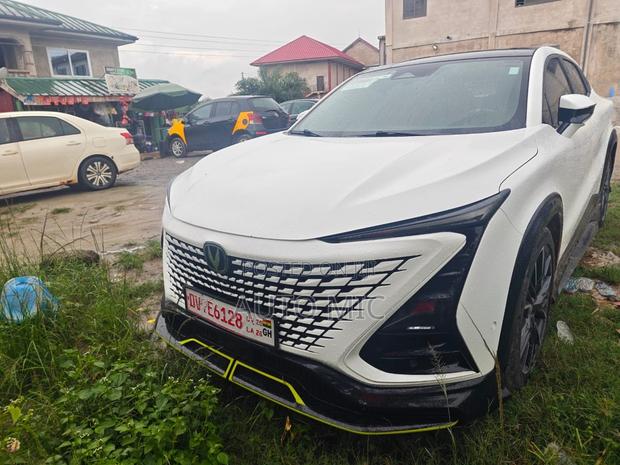 Changan UNI-T 1.5 FWD 2023 White