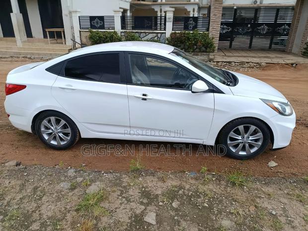 Hyundai Accent 2013 White