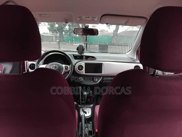 Toyota Vitz 2015 Burgundy