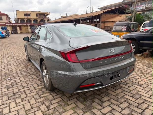Hyundai Sonata SE 2022 Gray