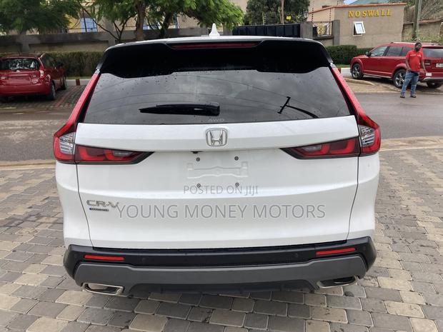 Honda CR-V 2025 White