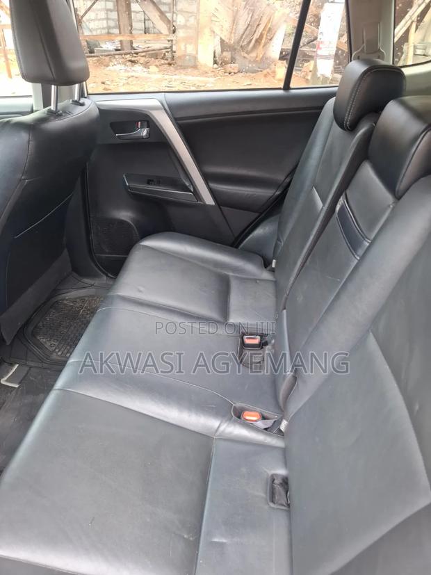 Toyota RAV4 2016 White