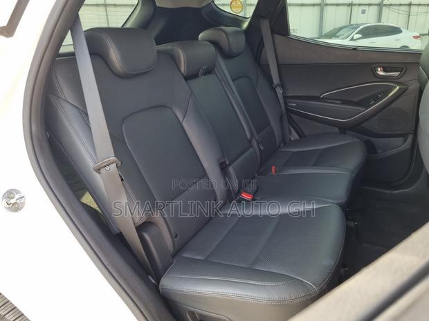 Hyundai Santa Fe 2016 White