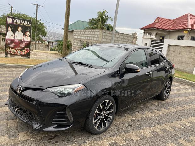 Toyota Corolla 2018 Black