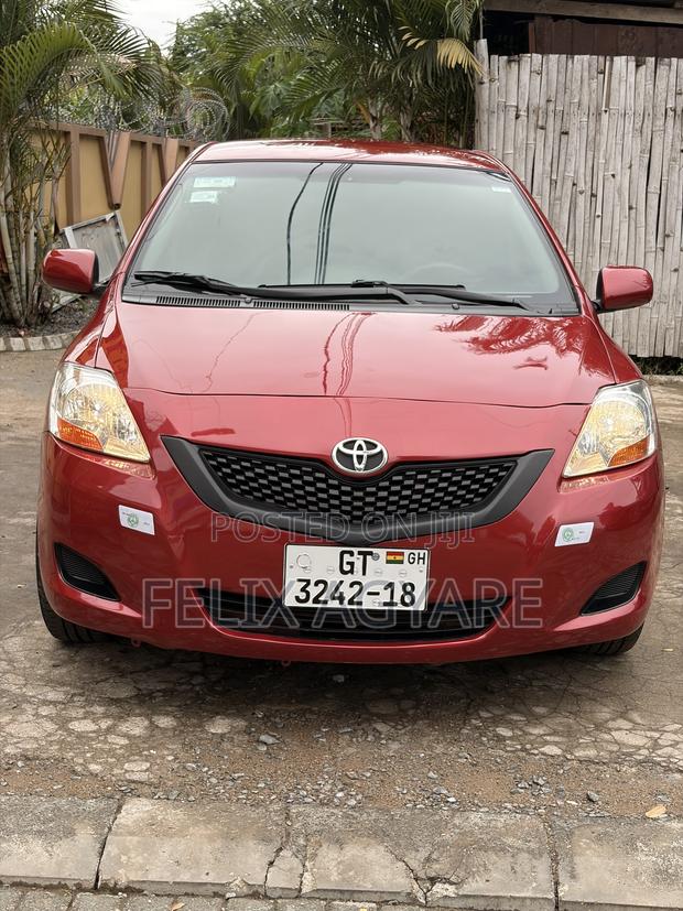 Toyota Yaris 2008 Red