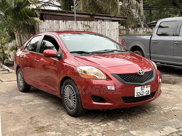 Toyota Yaris 2008 Red