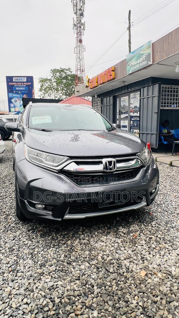 Honda CR-V Touring AWD 2019 Gray