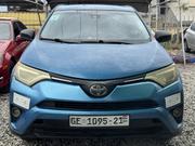 Toyota RAV4 LE 4dr SUV AWD (2.5L 4cyl 6A) 2018 Blue for sale