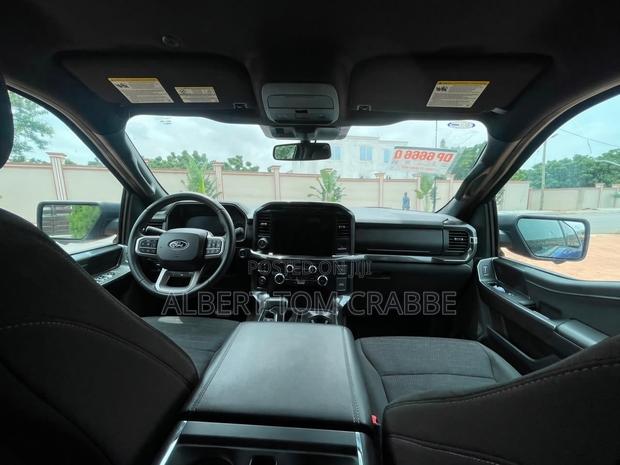 Ford F-150 2023 Blue