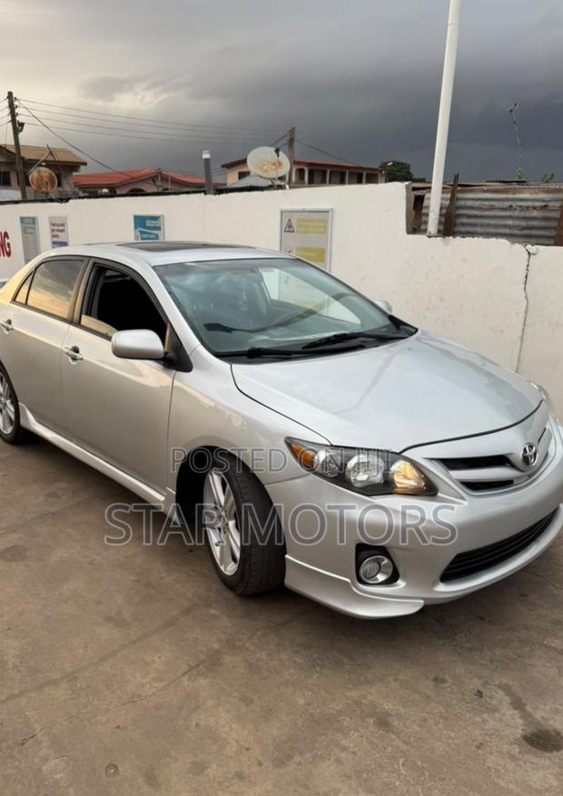 Toyota Corolla 2013 Silver