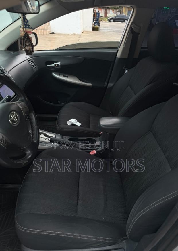 Toyota Corolla 2013 Silver