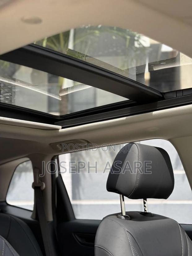 Honda CR-V 2025 White
