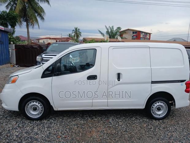 Nissan NV200 2019 White