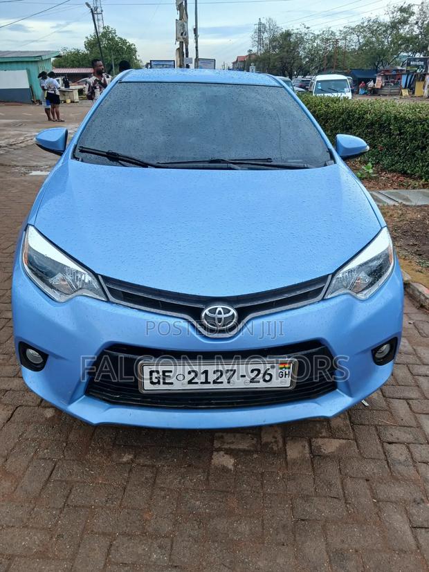 Toyota Corolla LE Premium 4dr Sedan (1.8L 4cyl CVT) 2015 Blue
