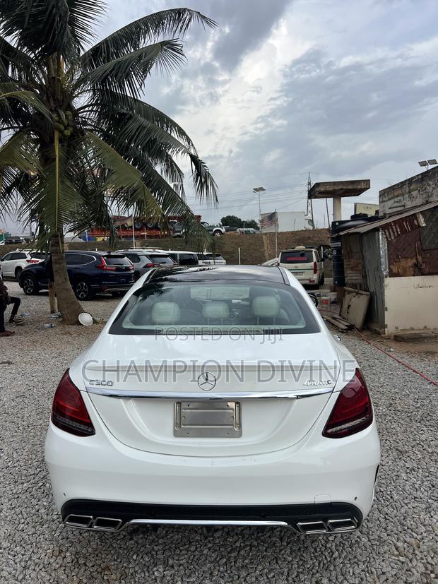 Mercedes-Benz C300 2016 White