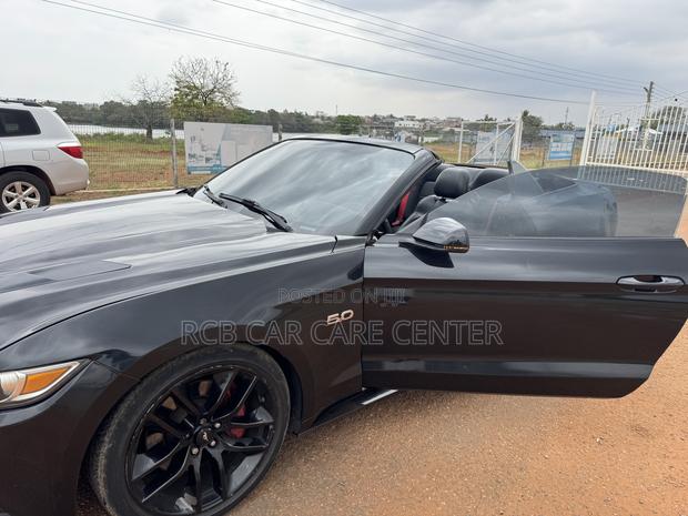 Ford Mustang GT Premium 2dr Convertible (5.0L 8cyl 6M) 2015 Black