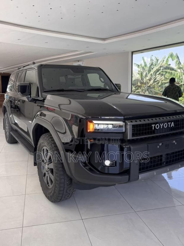 Toyota Land Cruiser Prado 2025 Black