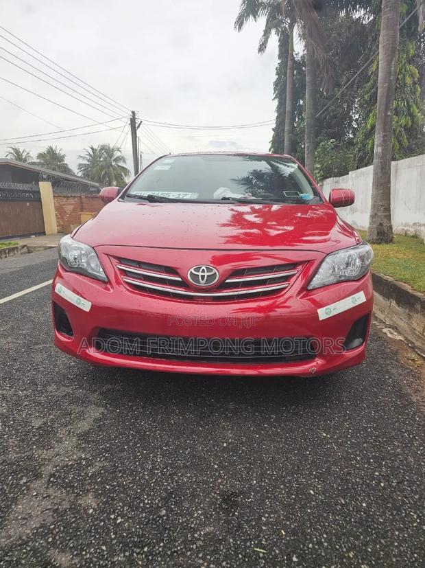 Toyota Corolla LE 4dr Sedan (1.8L 4cyl 4A) 2013 Red