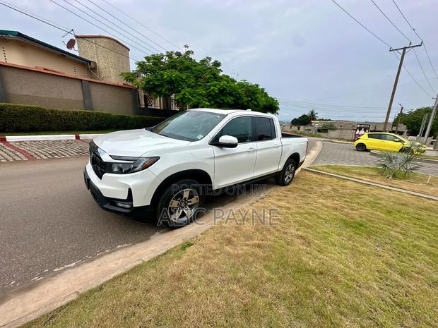Honda Ridgeline Black Edition Crew Cab AWD SB 2026 White