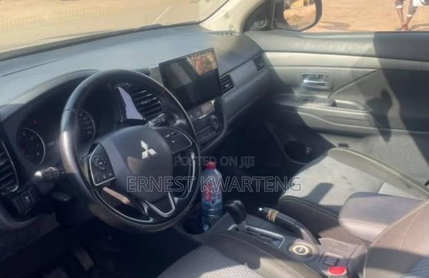 Mitsubishi Outlander 2017 Black