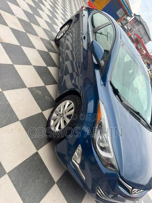 Hyundai Elantra 2016 Blue