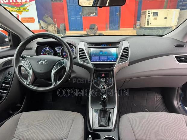 Hyundai Elantra 2016 Blue