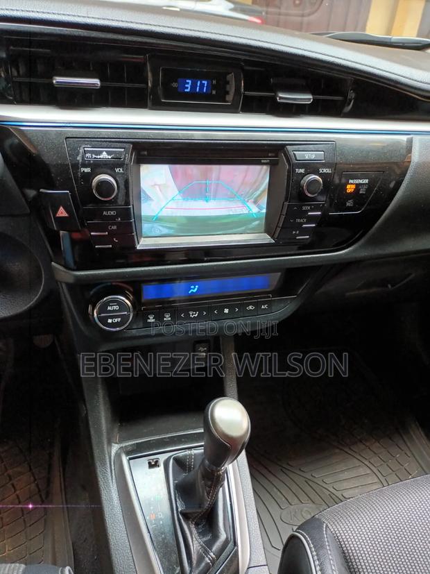 Toyota Corolla L 4dr Sedan (1.8L 4cyl CVT) 2017 Green