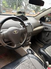 Toyota Yaris Base Hatchback 5dr 2010 Gray for sale