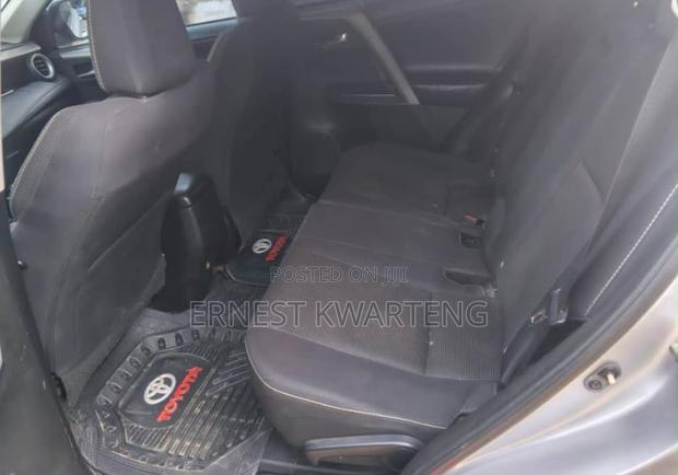 Toyota RAV4 2016 Gray