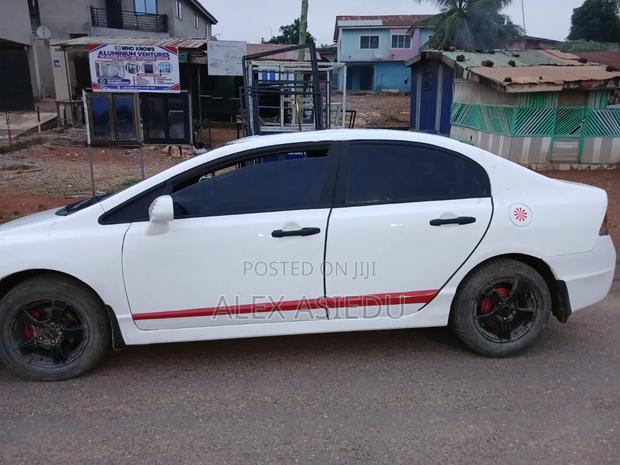 Honda Civic 2009 White
