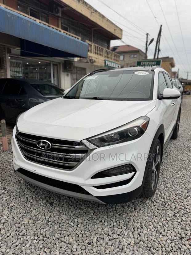 Hyundai Tucson Limited AWD 2017 White