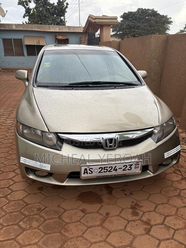 Honda Civic 2011 Gold