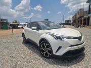 Toyota C-HR XLE FWD Sport Utility (2.0L 4cyl 2AM) 2018 White for sale