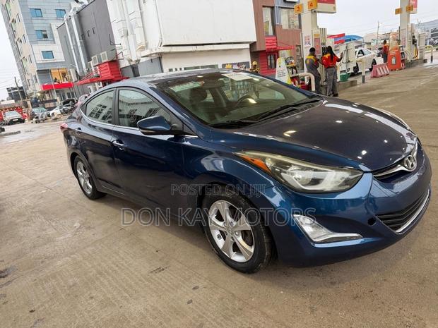 Hyundai Elantra Limited Sedan FWD (1.8L 4cyl 6A) 2016 Blue
