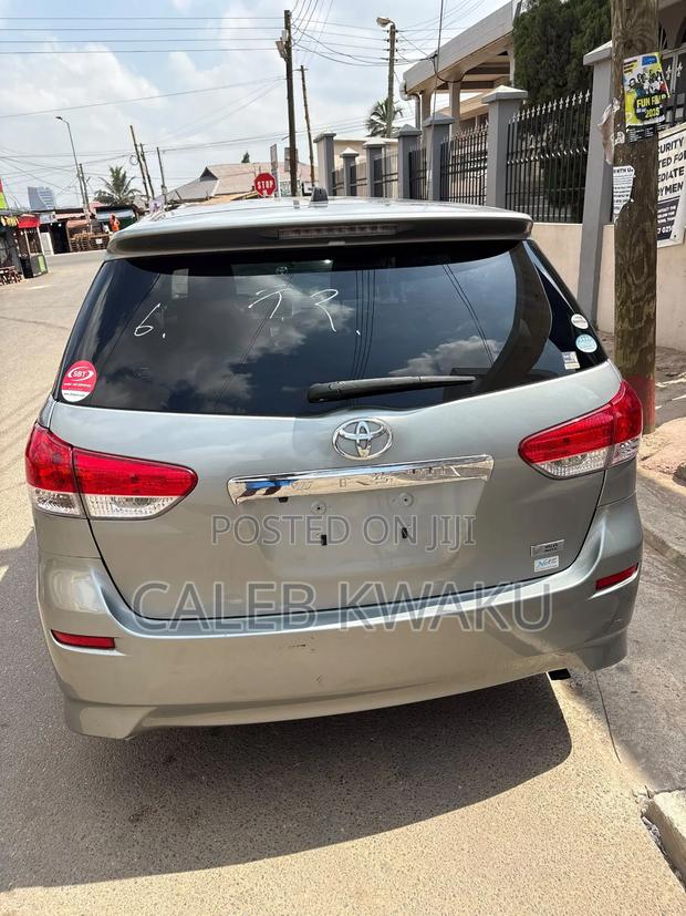 Toyota Wish 2013 Beige
