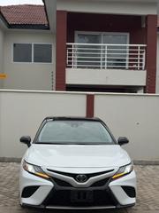 Toyota Camry XSE (2.5L 4cyl 8A) 2019 White for sale